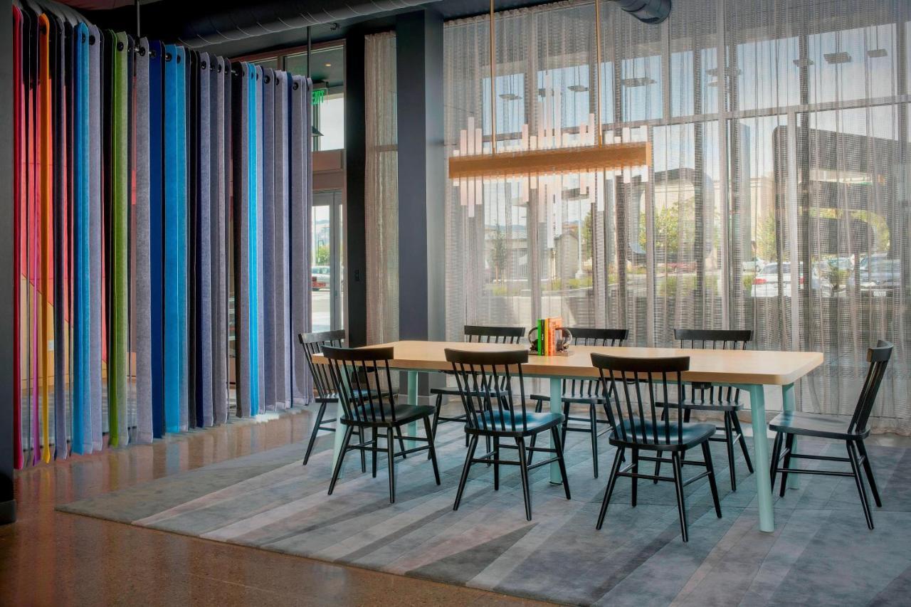 Aloft Omaha West Hotel Exterior photo